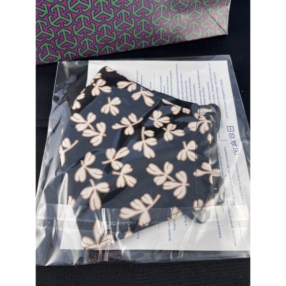 Tory Burch Face Mask New/Sealed Black Floral - Picture 3 of 4